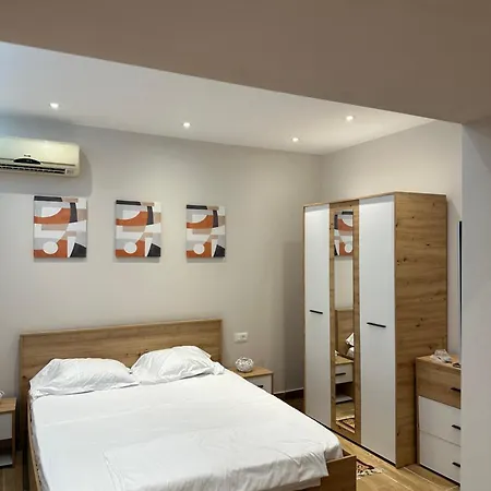 Tirana Home Apartment *