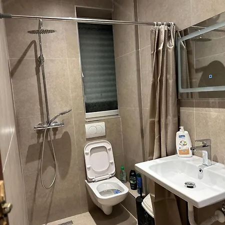 Апартаменты Tirana Home *