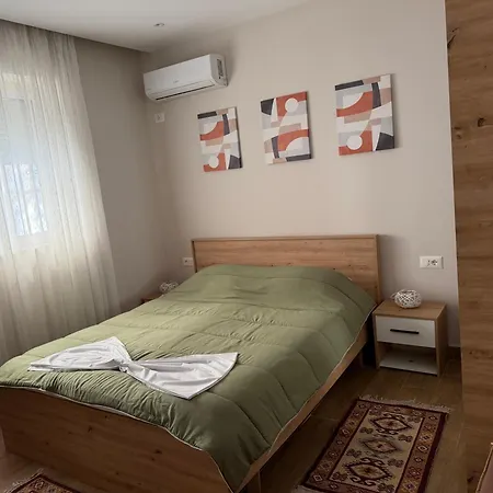 Apartamento Tirana Home *